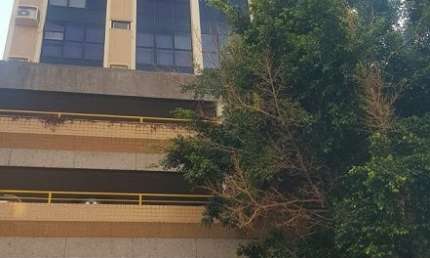 Sala comercial de 40 m², ampla e bem iluminada, para venda