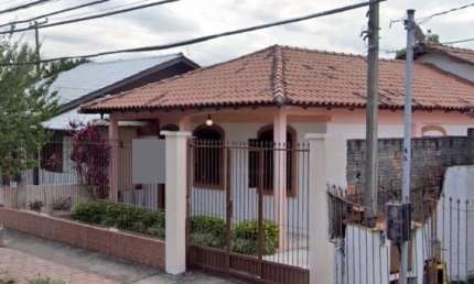 Casa de 170 m², com 02 dormitórios (sendo um deles uma suíte), para venda