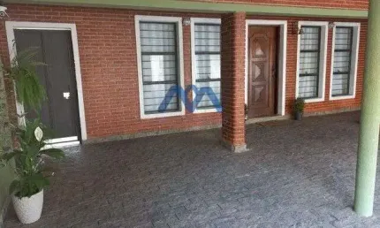Casa com 5 quartos à venda na Vila Barão, Sorocaba 
