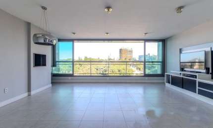 Apartamento com 3 quartos à venda na Rua Primeiro de Janeiro, 150, Três Figueiras, Porto Alegre por R$ 1.960.000