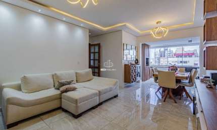Apartamento com 3 quartos para alugar na Avenida Francisco Petuco, 140, Boa Vista, Porto Alegre por R$ 6.500