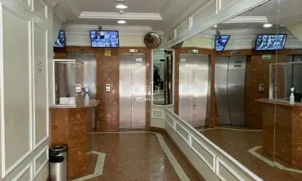Sala comercial para alugar na Rua Uruguai, 300, Centro Histórico, Porto Alegre por R$ 11.000