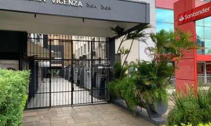 Ponto comercial para alugar na Rua Vinte e Quatro de Outubro, 364, Moinhos de Vento, Porto Alegre por R$ 1.900