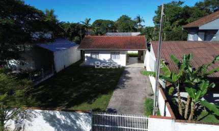 CASA EM ALVENARIA MEDINDO 73,37M² CADA, 600 METROS DO MAR.