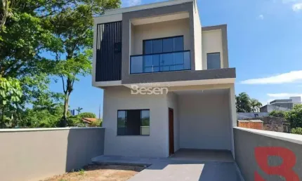 SOBRADO COM PISCINA PROXIMO AO MAR, COM VALOR PROMOCIONAL!