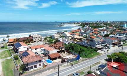 EXCELENTE OPÇÃO DE APARTAMENTO  FRENTE PARA A RUA DO PRINCIPE PROXIMO AO MAR