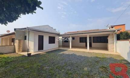 ÓTIMA CASA LOCALIZADA NO BAL.CAMBIJU ENTRE AS RUA 600/610