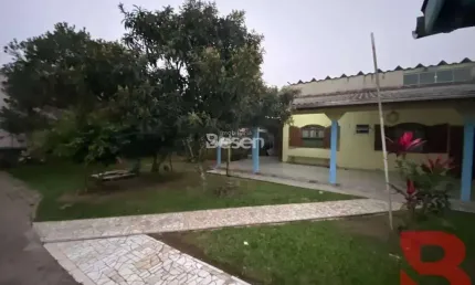 CASA NO BAIRRO ITAPEMA DO NORTE, PRÓXIMO A TERCEIRA PEDRA - MEDINDO 124,12m²