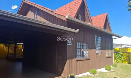 Casa Espetacular na Quadra do Mar com Piscina e Área Gourmet!