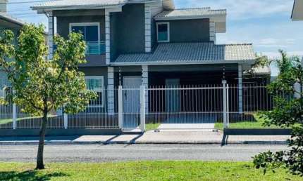 Casa para alugar em Florianópolis, Ingleses do Rio Vermelho, com 4 suítes, com 250 m²
