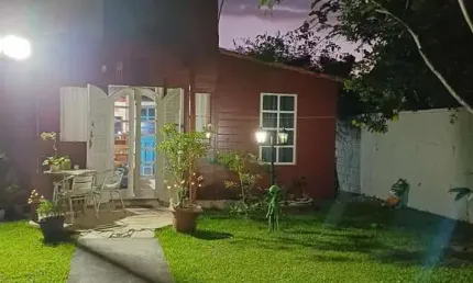 Casa à venda em florianópolis, são joão do rio vermelho, com 2 quartos, com 266 m²