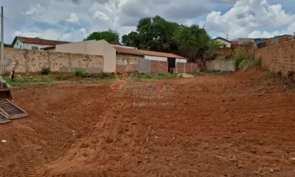 Terreno à venda no Parque Jaraguá, Bauru 