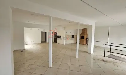 salão comercial para locação próximo a Avenida Getúlio Vargas
