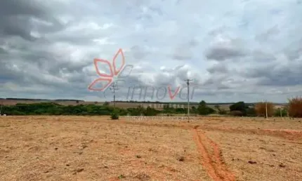 Sítio com mina de água na região da pousada da esperança 2, bauru-sp