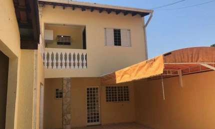 Casa assobradada para locação, Jardim Vânia Maria, Bauru-SP