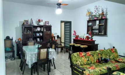Casa com 3 dormitórios à venda, 224 m² por R$ 400.000,00 - Alto Higienópolis - Bauru/SP