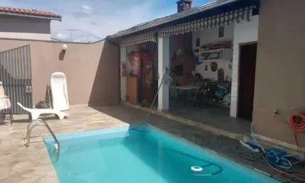 Casa com 3 dormitórios à venda, 200 m² por R$ 550.000,00 - Vila Camargo - Bauru/SP