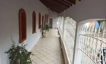 Casa com 4 dormitórios à venda, 329 m² por R$ 450.000,00 - Vila Bela - Bauru/SP