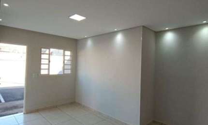 Apartamento com 2 quartos para alugar no Jardim Maria Célia, Bauru 
