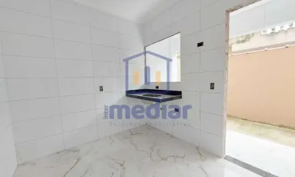 Casa com 2 quartos à venda na Rua Saulo de Castro Bicudo, Esplanada dos Barreiros, São Vicente, 60 m2 por R$ 300.000