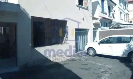Casa com 4 quartos à venda na Rua Maranhão, Pompéia, Santos, 200 m2 por R$ 1.040.000