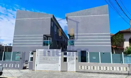 Casa em condomínio fechado com 2 quartos à venda na rua luiz laurindo santana, vila santa rosa, guarujá, 94 m2 por r$ 410.000