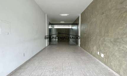 Ponto Comercial para Venda em Curitiba, Santa Cândida, 1 banheiro, 3 vagas