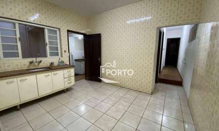 Casa com 3 quartos e 1 edícula nos fundos no Bairro São Dimas - Piracicaba