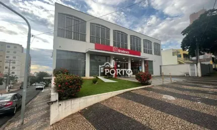 Salão comercial para alugar no bairro Alto em Piracicaba