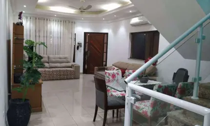 Sobrado residencial à venda, guilhermina, praia grande - so0012.