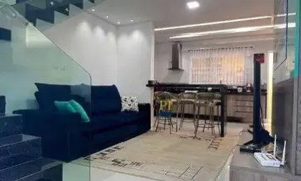 Sobrado com 2 dormitórios à venda, 84 m² por R$ 468.000 - Caiçara - Praia Grande/SP