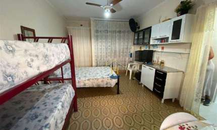 Kitnet com 1 dormitório à venda, 28 m² por R$ 175.000 - Vila Guilhermina - Praia Grande/SP