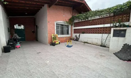 Casa com 2 dormitórios à venda, 100 m² por R$ 525.000 - Maracanã - Praia Grande/SP