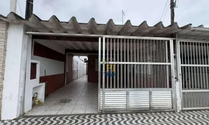 Casa com 2 dormitórios à venda, 70 m² por R$ 395.000 - Maracanã - Praia Grande/SP
