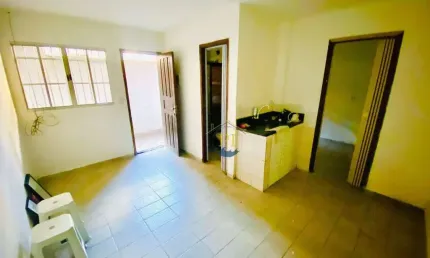 Casa com 1 dormitório para alugar, 35 m² por r$ 1.000,00/mês - vila antártica - praia grande/sp