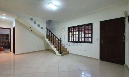 Casa para venda, com quintal amplo com vaga ate para caminhao, no Porque Santa Tereza, Carapicuiba - SP. Ao Lado da Av Itajuba e com facil acesso ao Rodoanel Mario Covas e Castelo Branco
