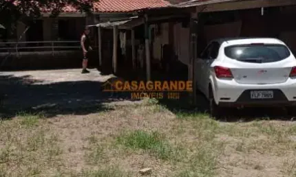Edicula em terreno de 394 metros quadrados Jardim Valparaiba