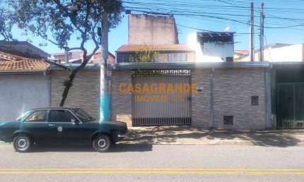 Casas com 150 metros quadrados de área construída no Parque Interlagos, SJC