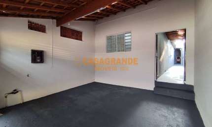 Vendo casa com 125 m² localizada no Bairro Jardim Ismênia