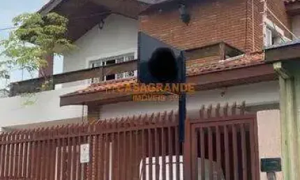 Casa/Sobrado com 04 quartos, 162m² no Vila Betânia  SJC