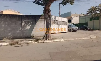 Terreno com 1.500 metros quadrados no jardim diamante