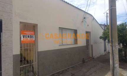 Casa com Edícula 148 mt²  a  venda no Bairro de Santana