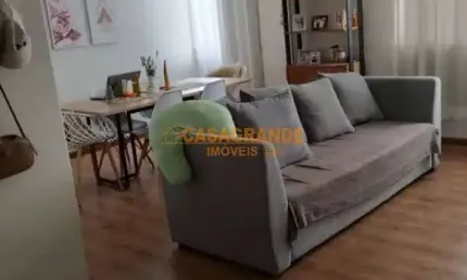 Apartamento com 2 quartos - Condomínio Edifício Leopoldo Rossi