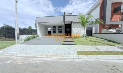 Casa com 3 quartos sendo 2 suites- Residencial Santa Mônica - Caçapava