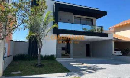 Casa com 03 quartos, 312m² no Condomínio Terras do Vale- Caçapava SP