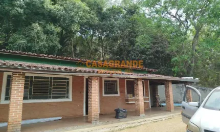 Chacara Condomínio Fechado - Oportunidade Única com Escritura