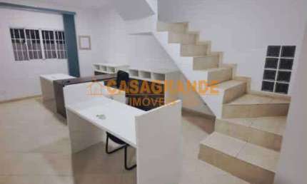 Casa Sobrado com 3 quartos -Conj. Res. Trinta e Um de Marco