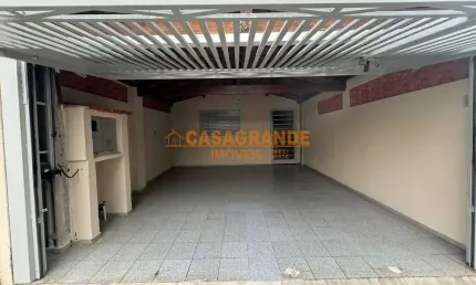 Casa com 02 quartos, 65m² no Palmeiras de São José, SJC