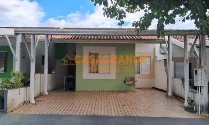 Casa com 02 quartos, 150m² no condomínio terra nova sjc