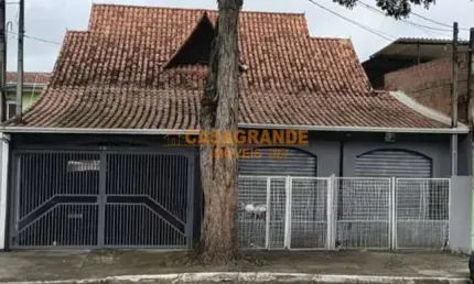 Casa com 03 quartos, com 270m² no jardim altos de santana  sjc
